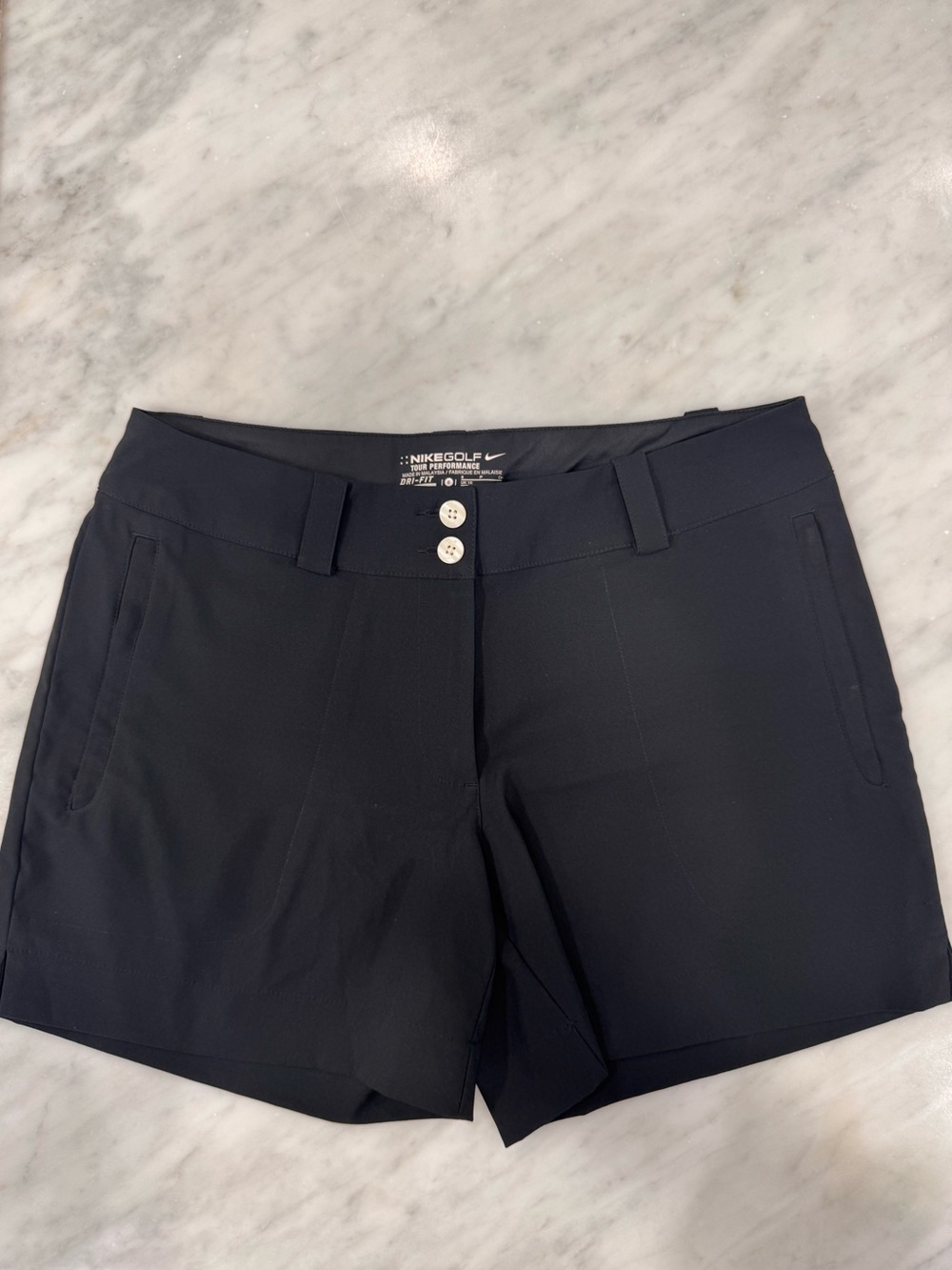 NIKE DRI-FIT Tour Performance Women’s Golf Shorts SIZE 6 - BLACK